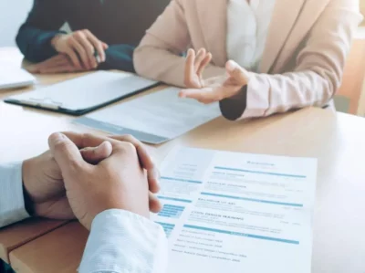 Employees hold tight to jobs as mounting economic jitters shake up hiring