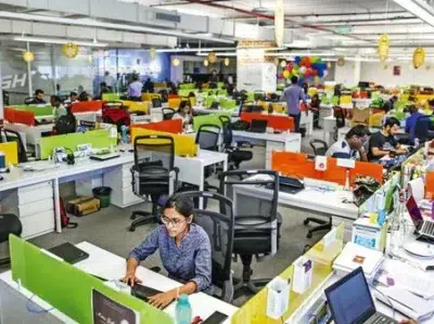 As job freeze grips India mid-level