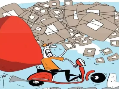 Startups trim team size to woo investors